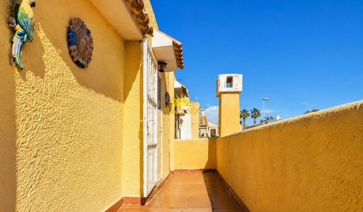 Resale - Townhouse - Torrevieja - torrevieja
