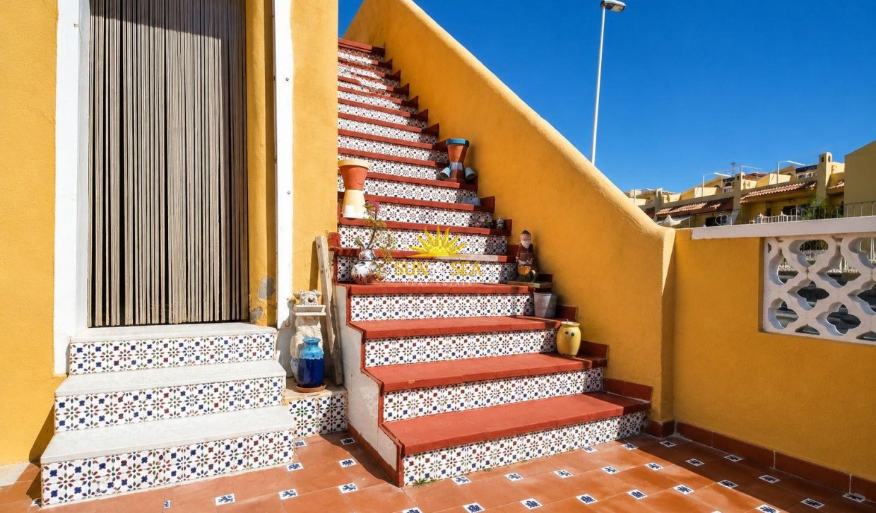 Resale - Townhouse - Torrevieja - torrevieja