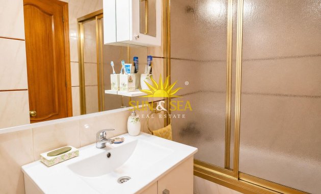 Resale - Townhouse - Torrevieja - torrevieja
