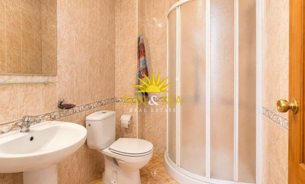 Resale - Townhouse - Torrevieja - torrevieja