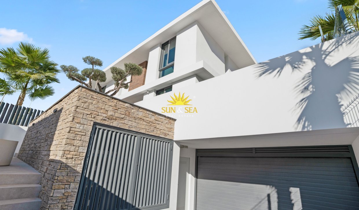 Obra nueva - Chalet - Benidorm