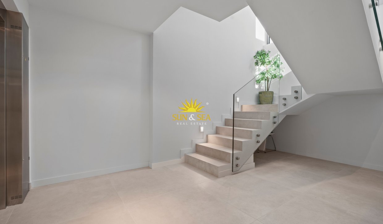 Obra nueva - Chalet - Benidorm