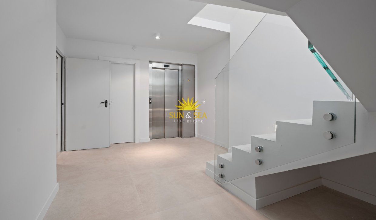 Obra nueva - Chalet - Benidorm