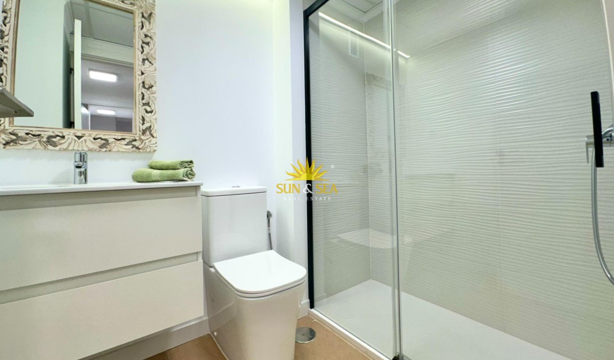 Reventa - Apartamento - Torrevieja - Acequion