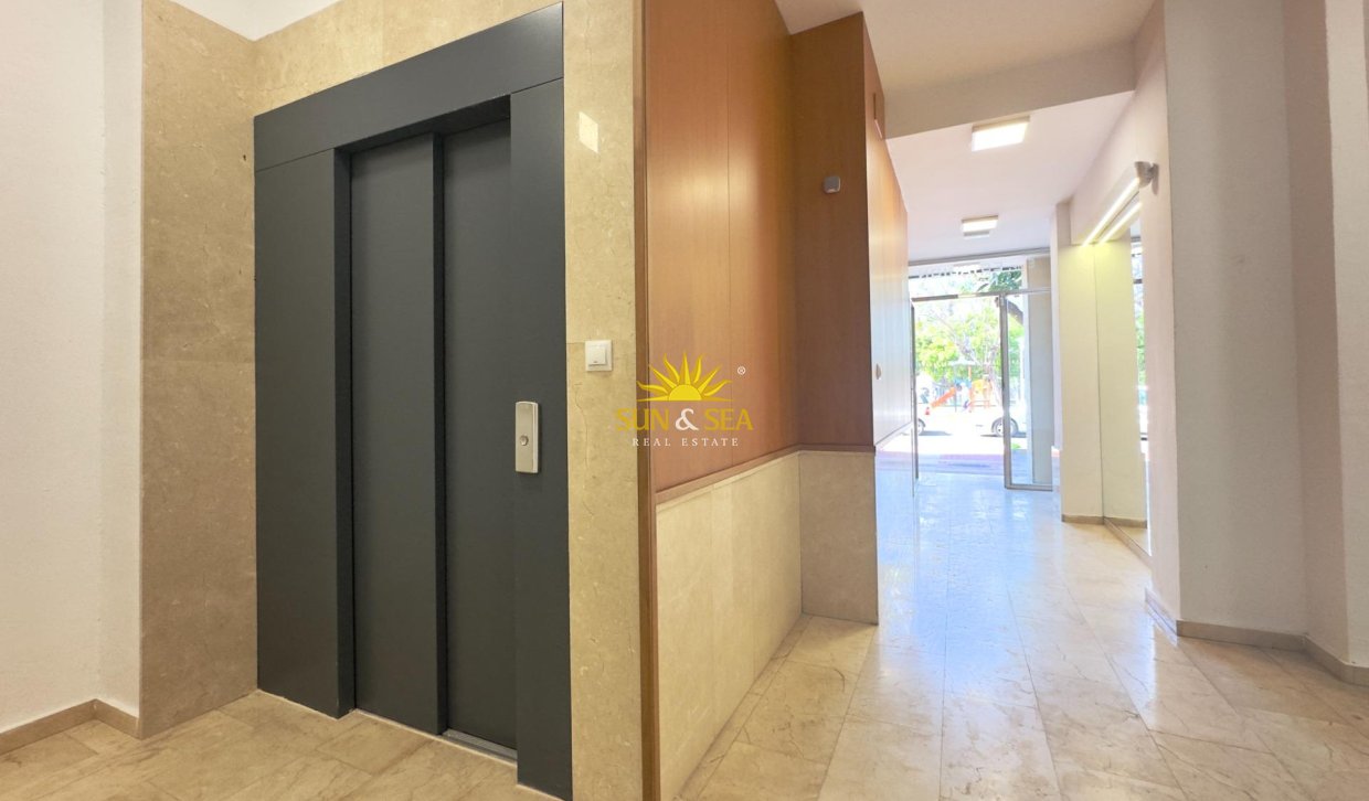 Reventa - Apartamento - Torrevieja - Acequion