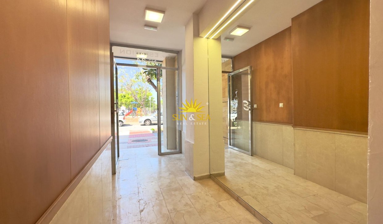 Revente - Appartement - Torrevieja - Acequion