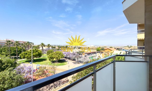 Revente - Appartement - Torrevieja - Acequion