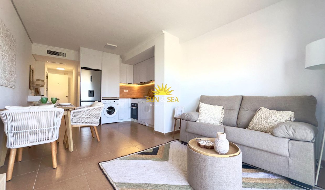 Resale - Apartment - Torrevieja - Acequion
