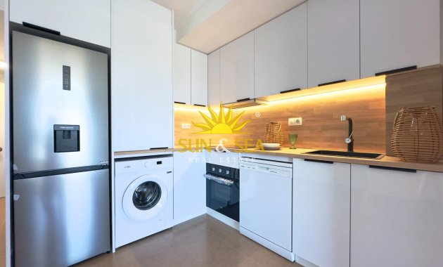 Resale - Apartment - Torrevieja - Acequion