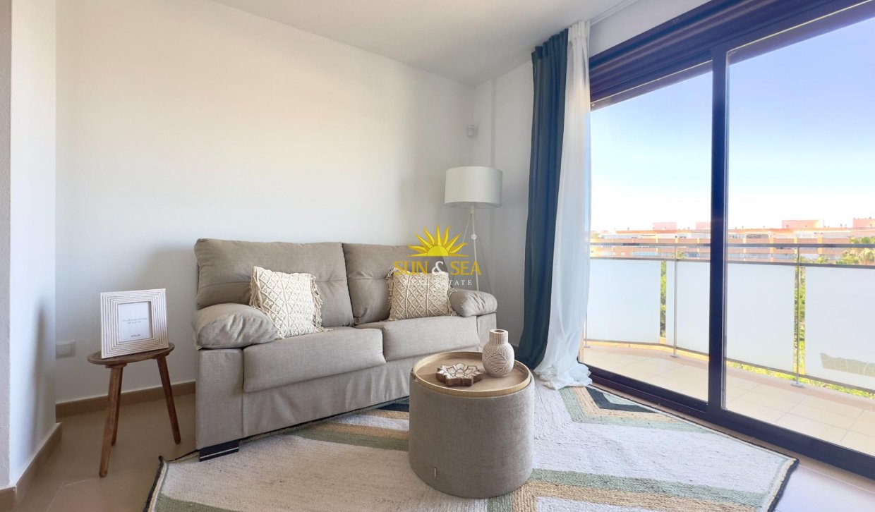 Resale - Apartment - Torrevieja - Acequion