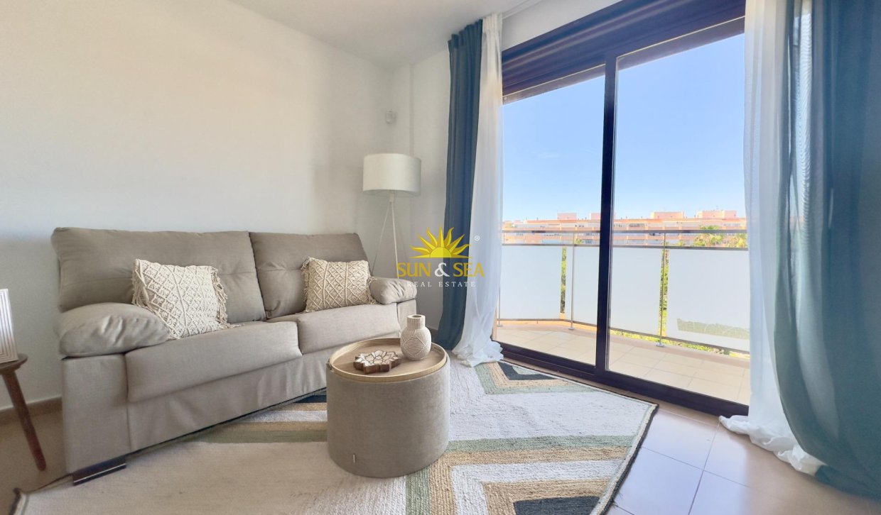 Resale - Apartment - Torrevieja - Acequion