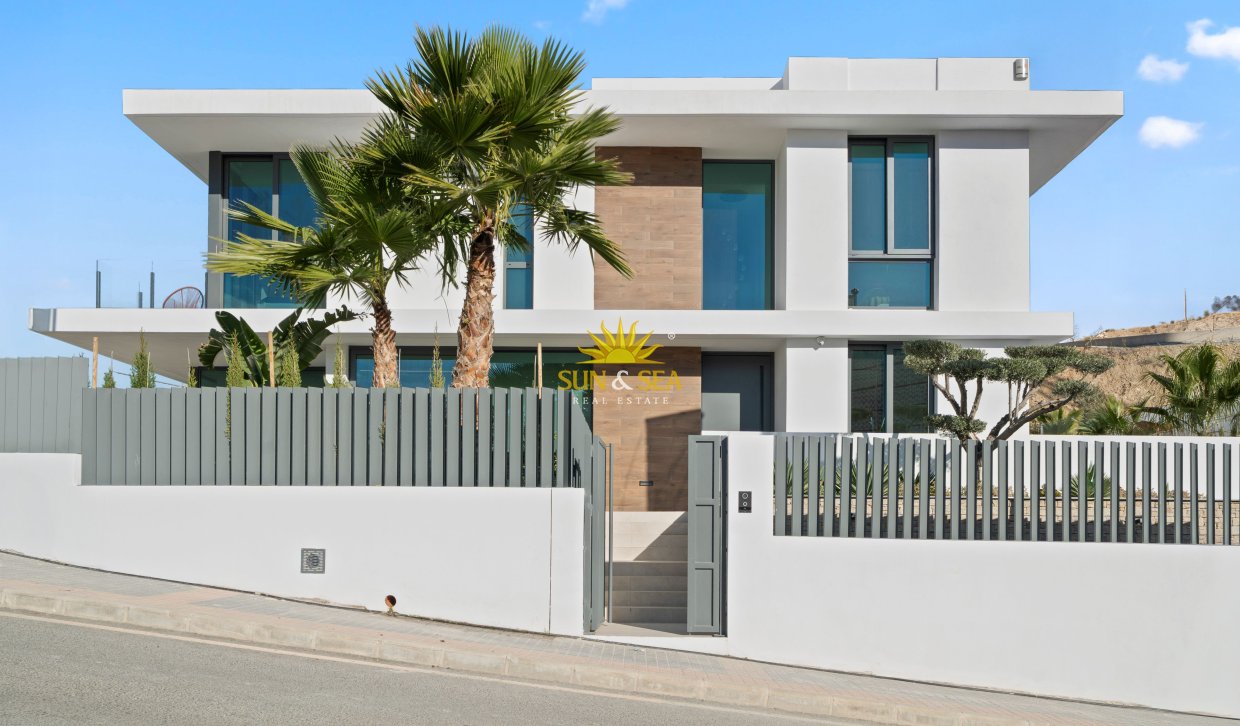 Obra nueva - Chalet - Benidorm