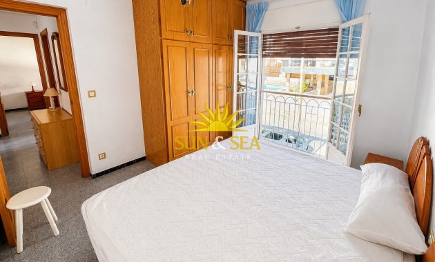 Reventa - Chalet adosado - Santa Pola