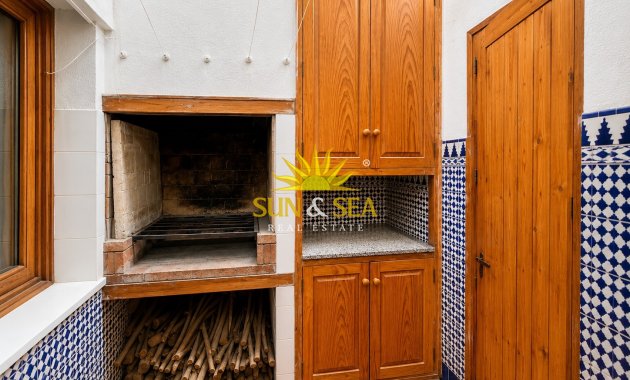 Reventa - Chalet adosado - Santa Pola