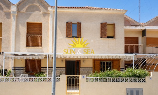 Reventa - Chalet adosado - Santa Pola