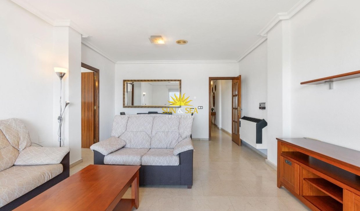 Alquiler a largo plazo - Apartamento - Torrevieja - torrevieja