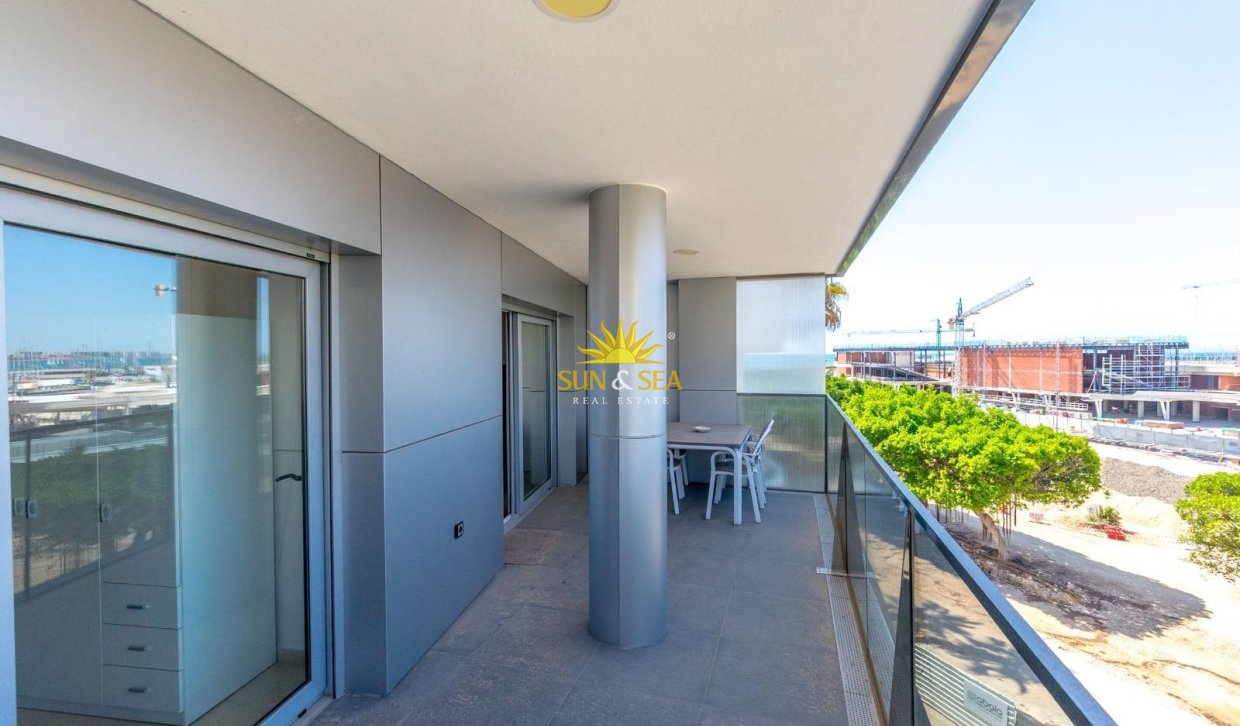 Alquiler a largo plazo - Apartamento - Torrevieja - torrevieja
