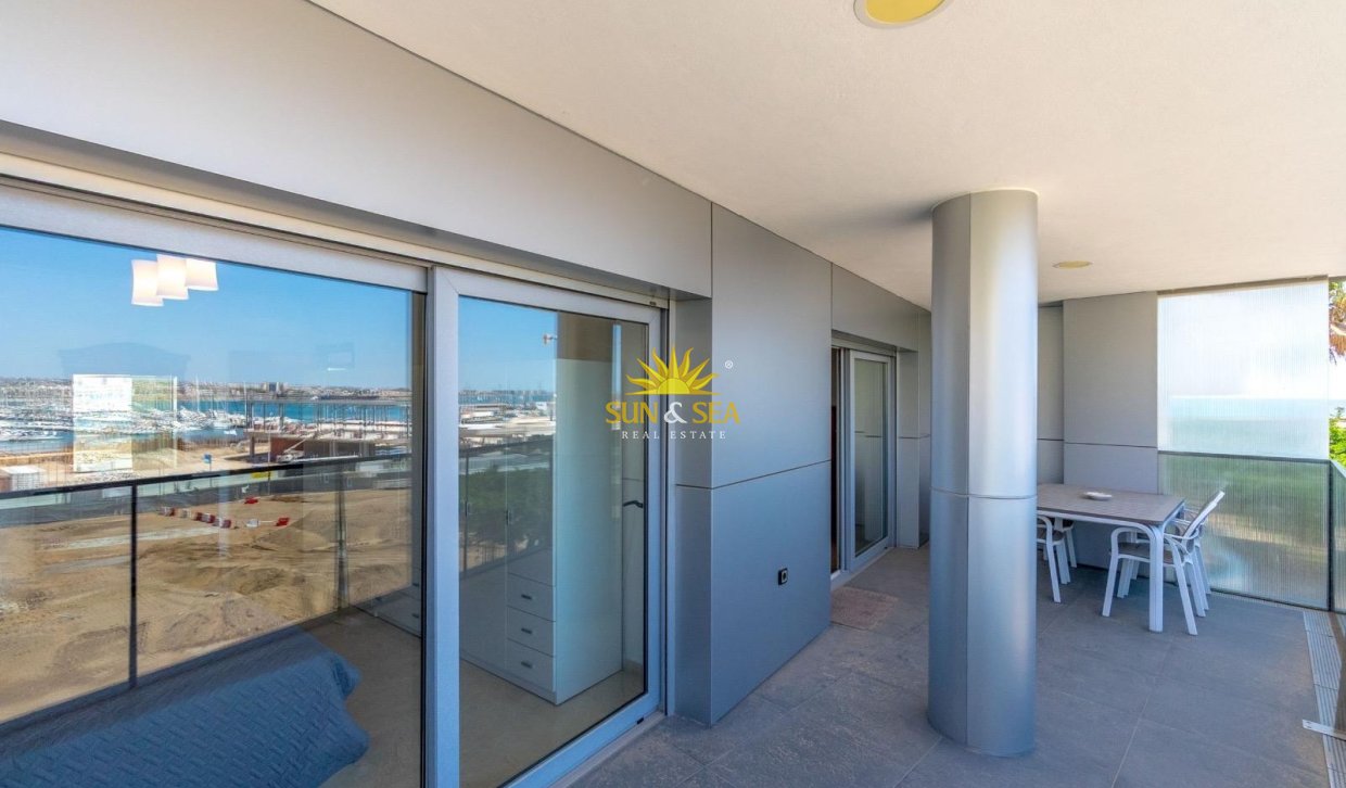 Alquiler a largo plazo - Apartamento - Torrevieja - torrevieja