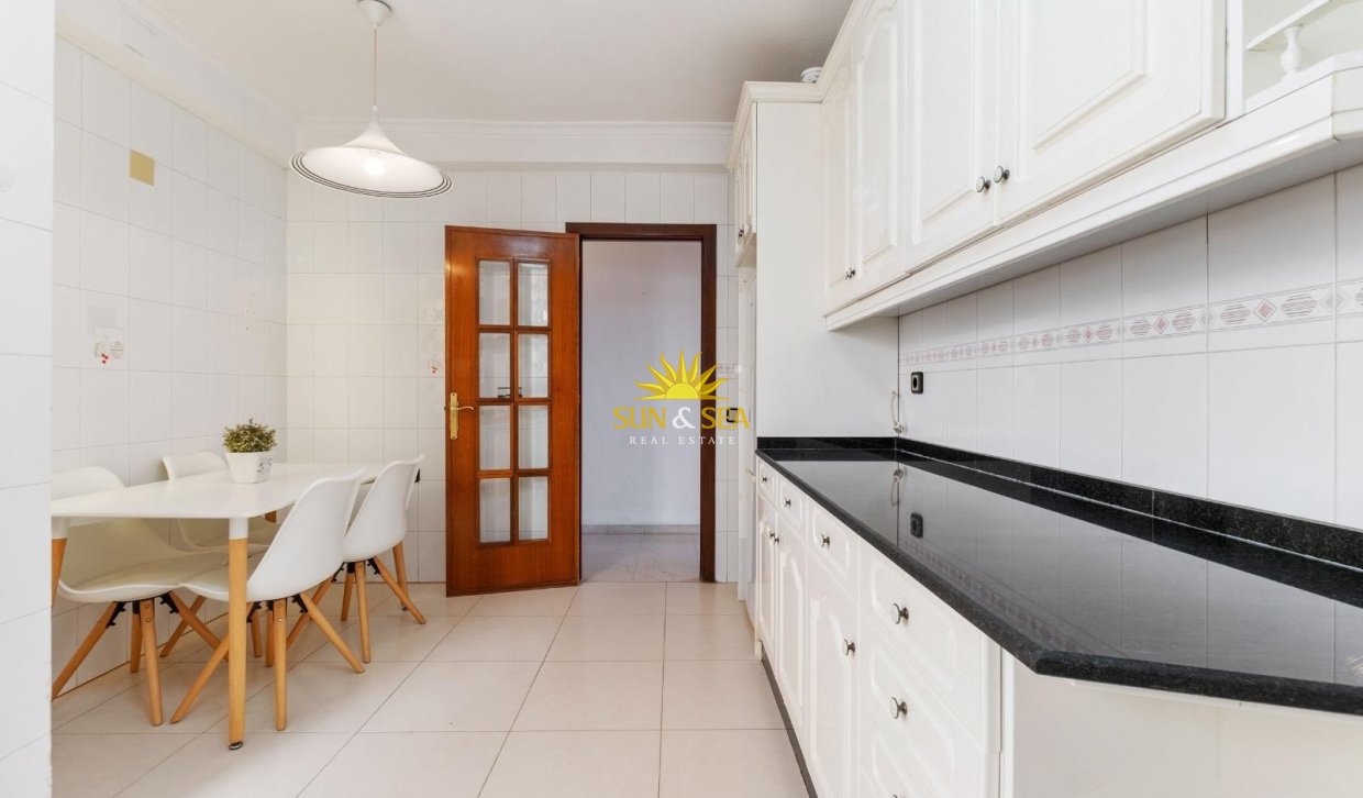 Alquiler a largo plazo - Apartamento - Torrevieja - torrevieja