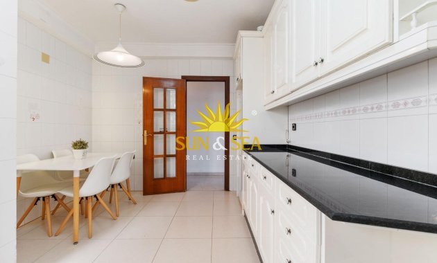 Alquiler a largo plazo - Apartamento - Torrevieja - torrevieja