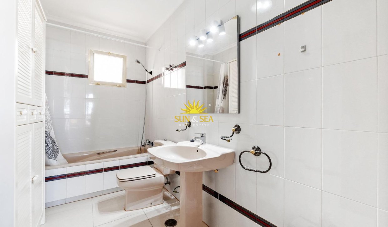 Alquiler a largo plazo - Apartamento - Torrevieja - torrevieja