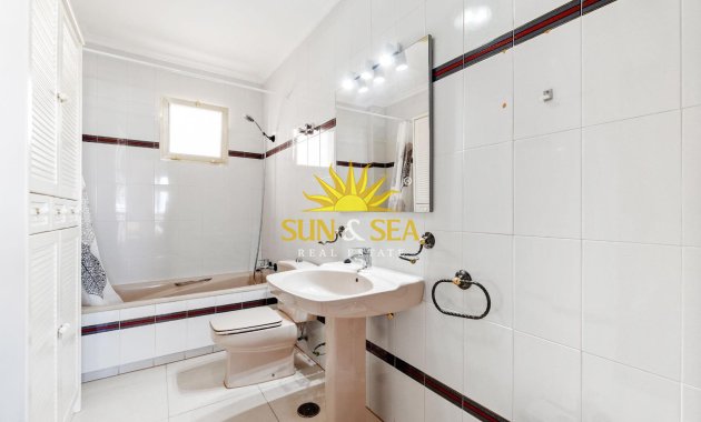 Alquiler a largo plazo - Apartamento - Torrevieja - torrevieja