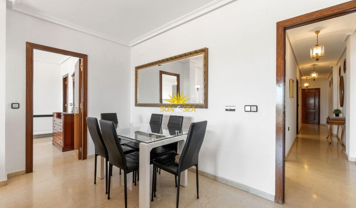 Alquiler a largo plazo - Apartamento - Torrevieja - torrevieja