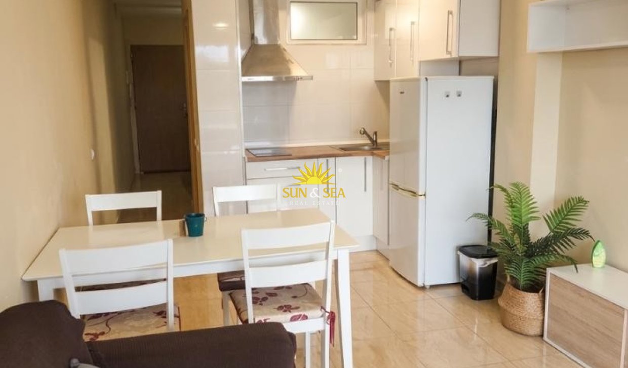 Alquiler a largo plazo - Apartamento - Guardamar del Segura - Pinomar