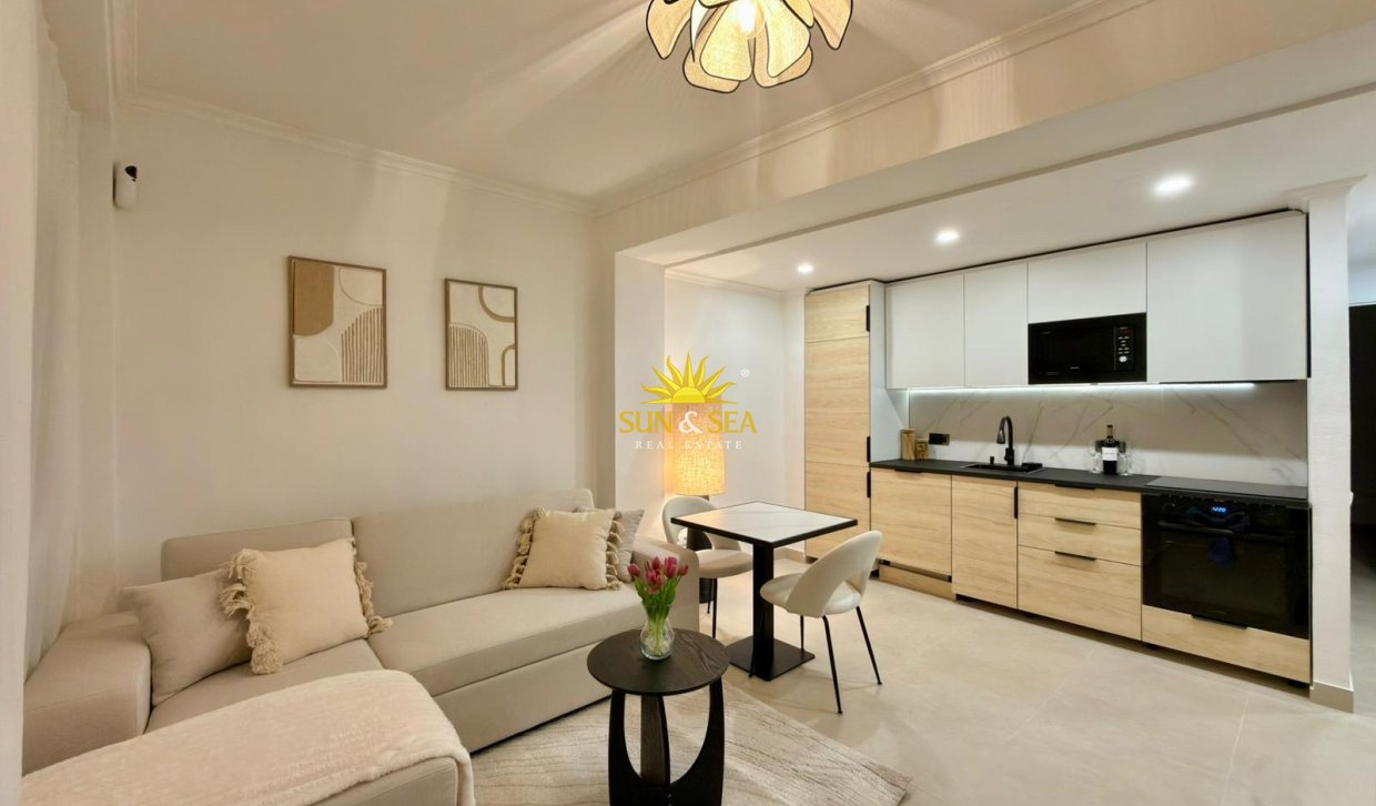 Перепродажа - Ground Floor - Torrevieja - Playa del Cura