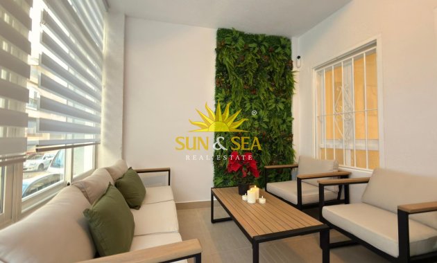 Перепродажа - Ground Floor - Torrevieja - Playa del Cura