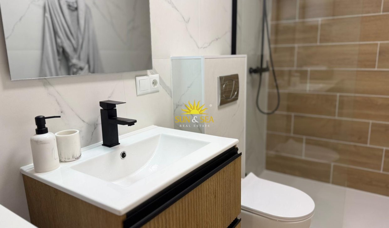 Перепродажа - Ground Floor - Torrevieja - Playa del Cura