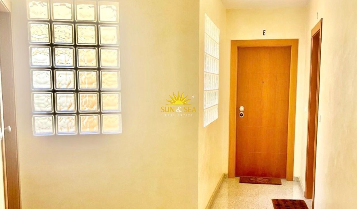 Alquiler a largo plazo - Apartamento - Los Belones