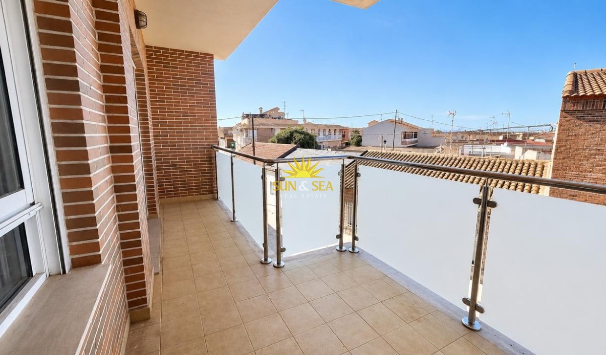 Alquiler a largo plazo - Apartamento - Los Belones