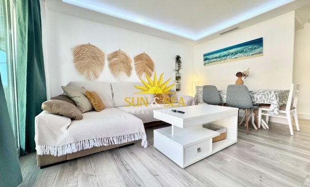 Alquiler a largo plazo - Apartamento - Torrevieja - Playa del Acequión