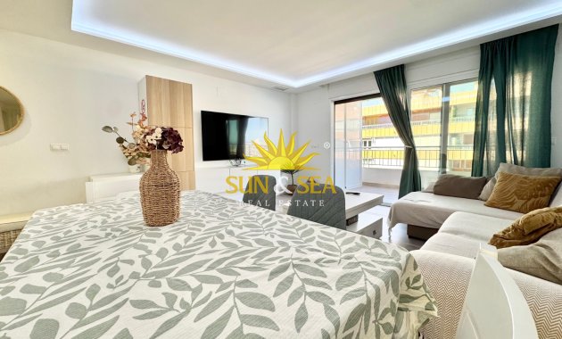 Alquiler a largo plazo - Apartamento - Torrevieja - Playa del Acequión