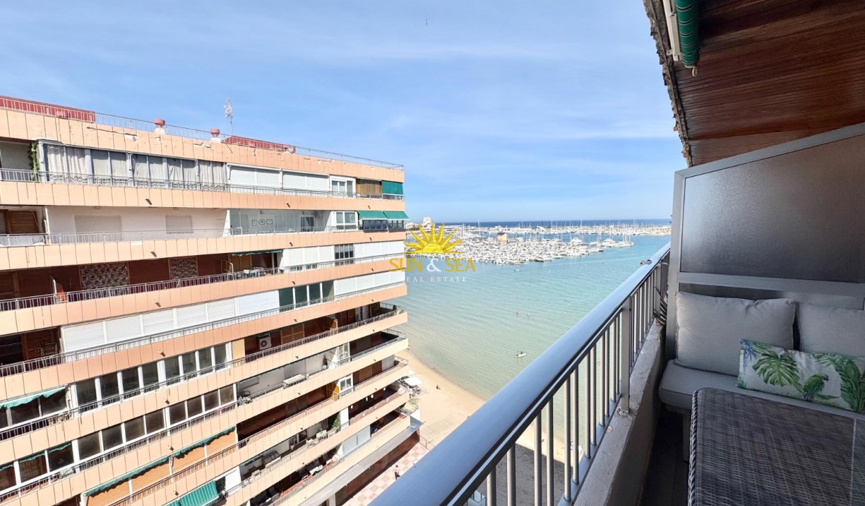 Alquiler a largo plazo - Apartamento - Torrevieja - Playa del Acequión
