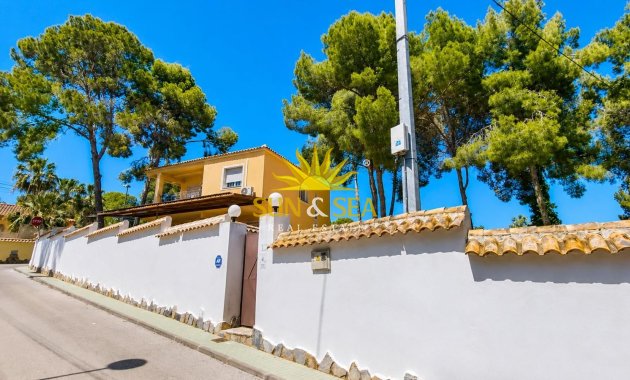Resale - Detached Villa - Pinar de Campoverde