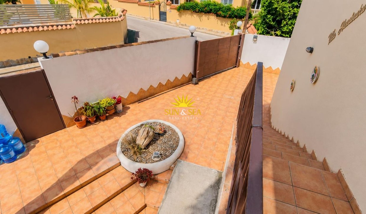 Resale - Detached Villa - Pinar de Campoverde