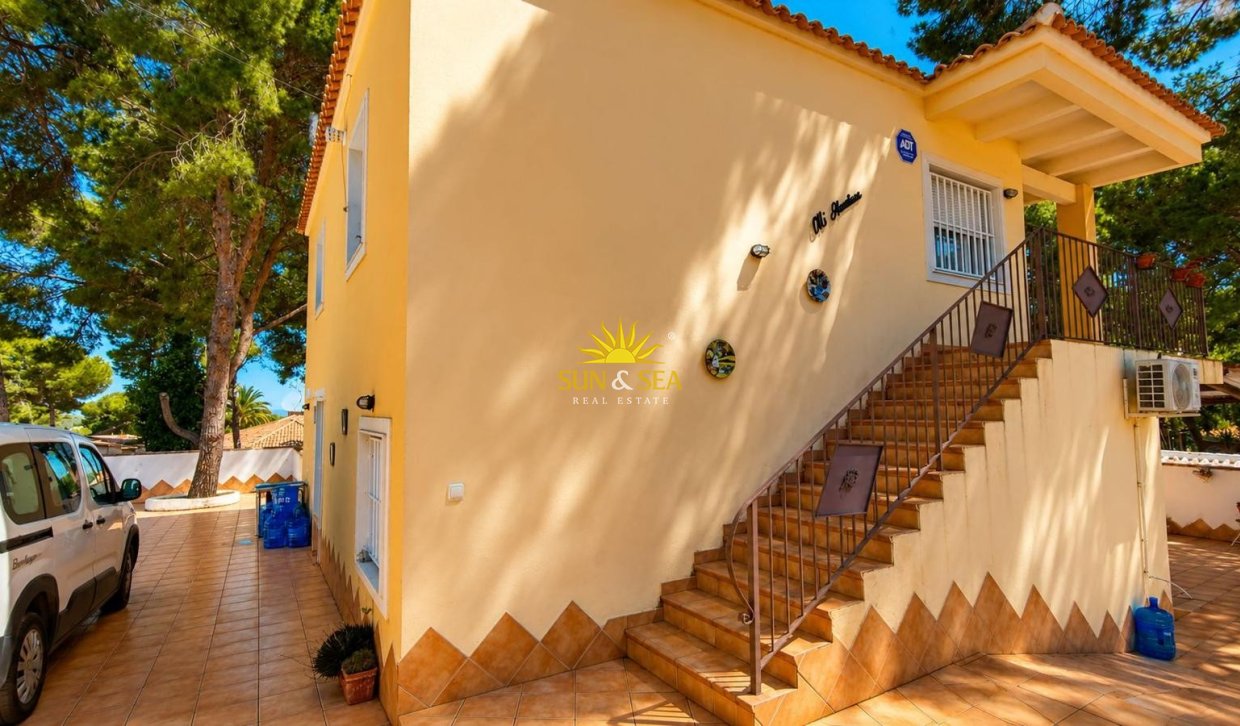 Resale - Detached Villa - Pinar de Campoverde