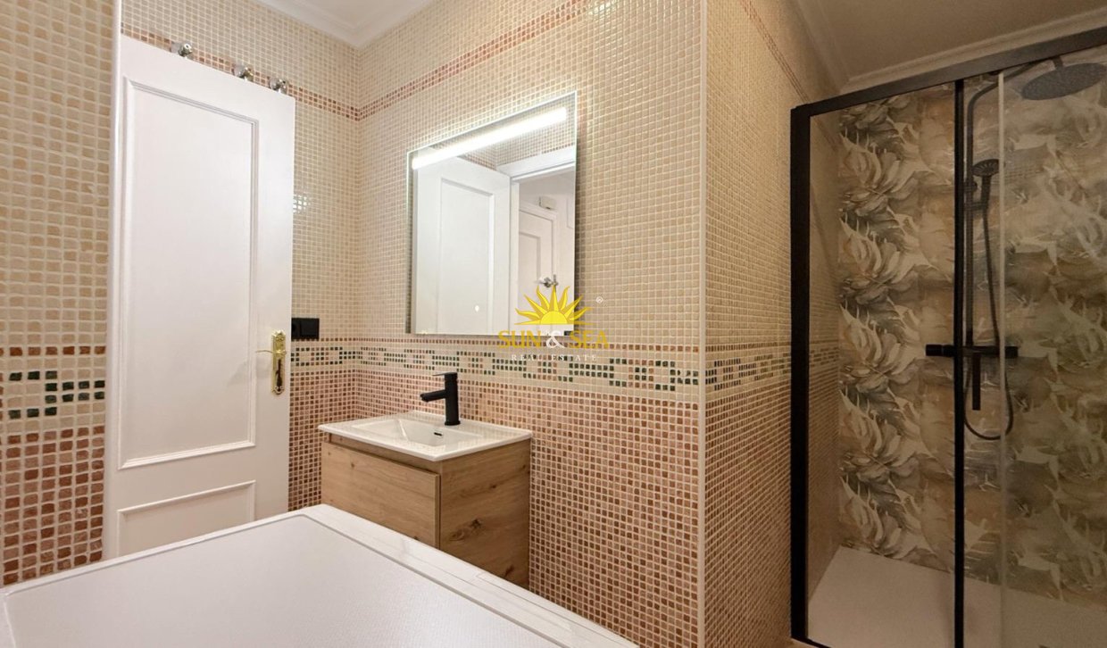 Revente - Appartement - Torrevieja - torrevieja