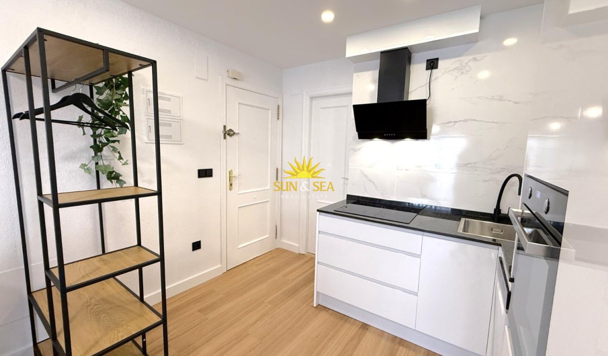 Revente - Appartement - Torrevieja - torrevieja