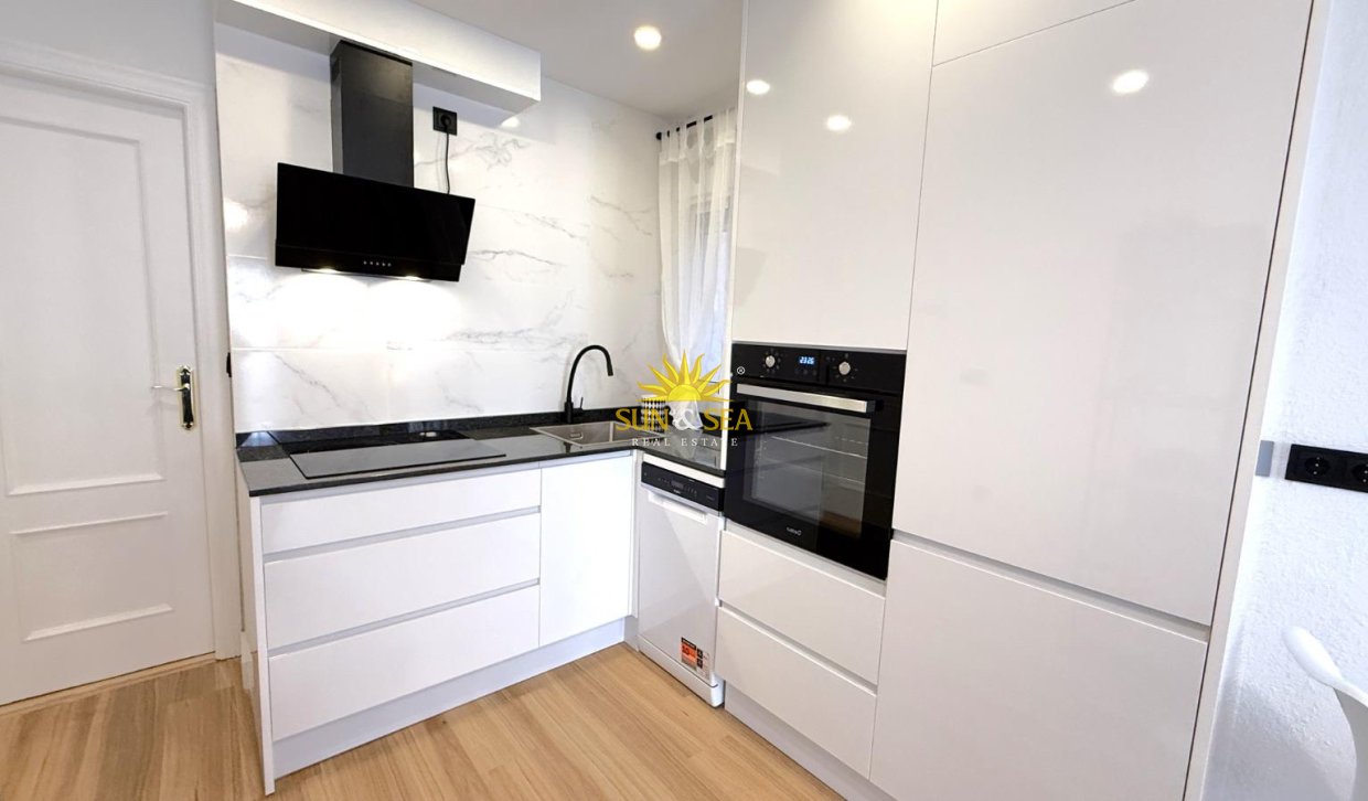 Revente - Appartement - Torrevieja - torrevieja