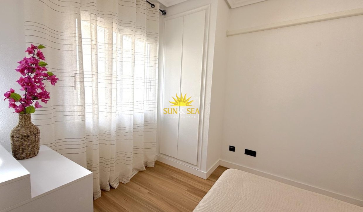 Revente - Appartement - Torrevieja - torrevieja