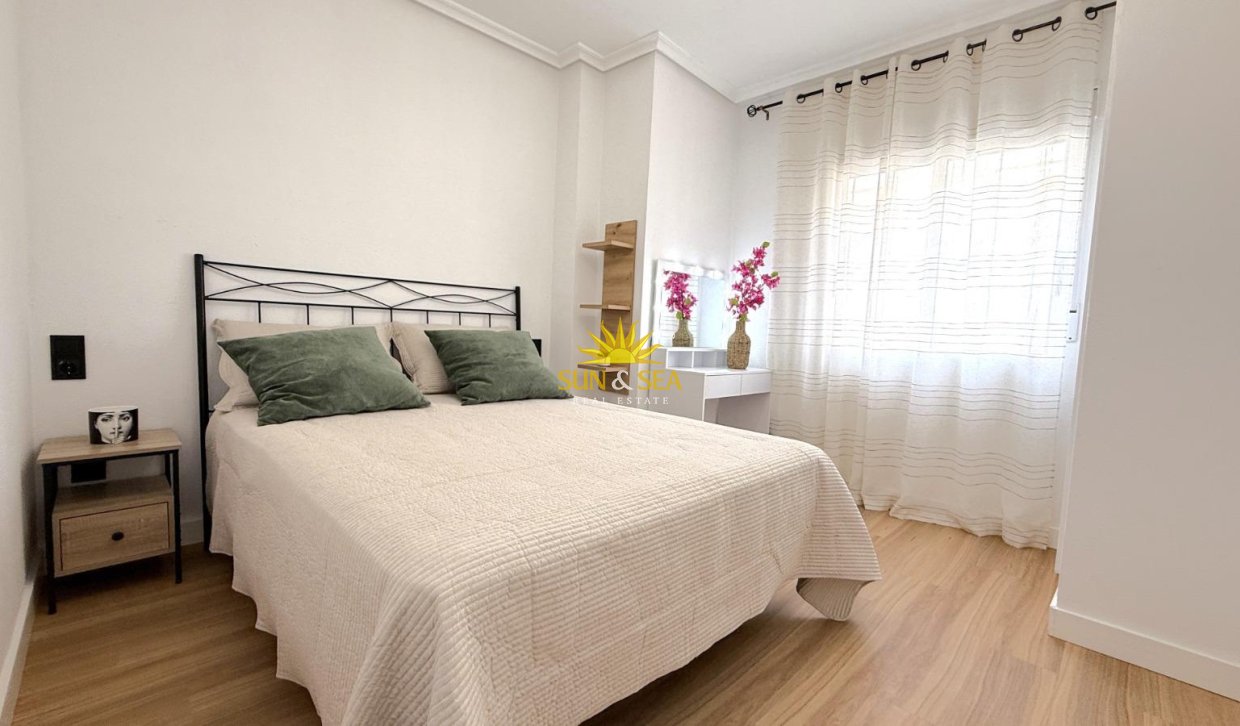 Revente - Appartement - Torrevieja - torrevieja