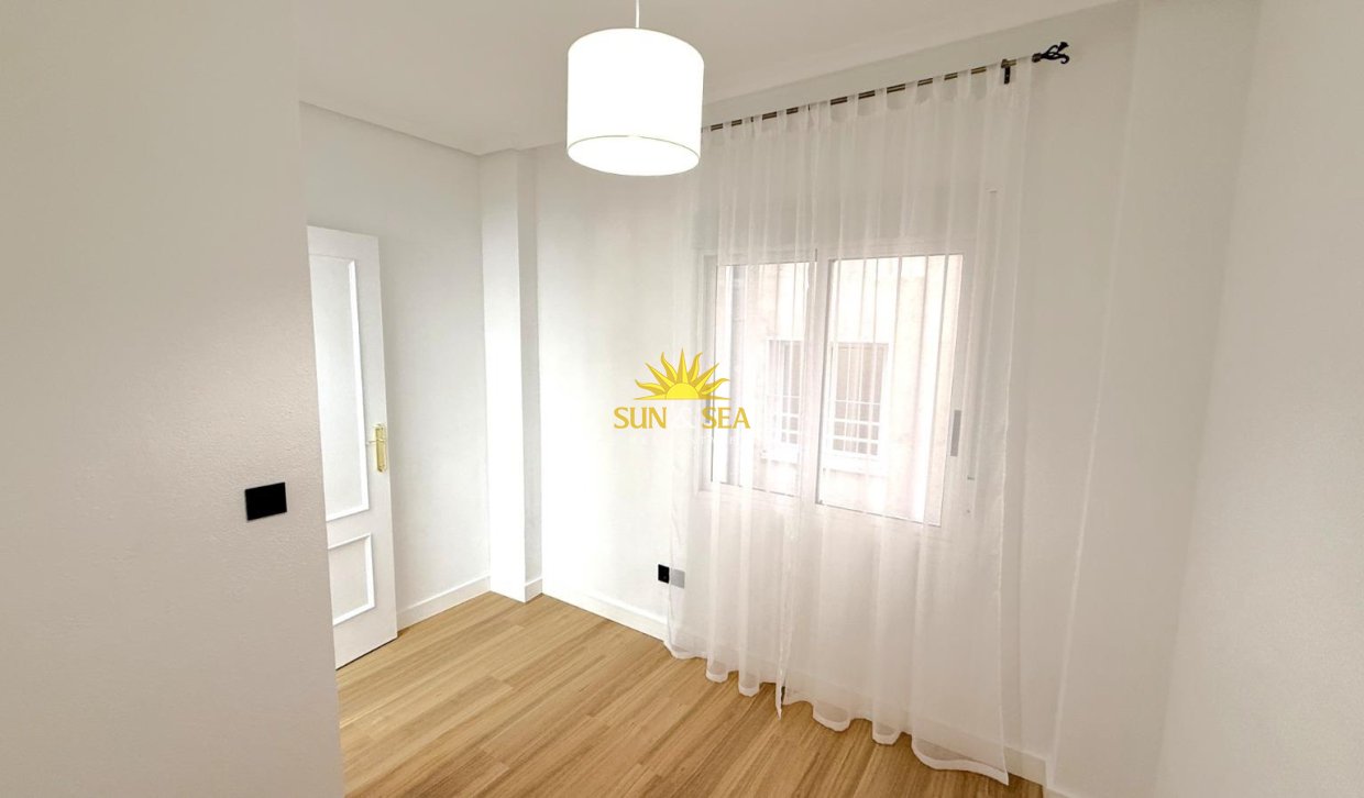 Revente - Appartement - Torrevieja - torrevieja