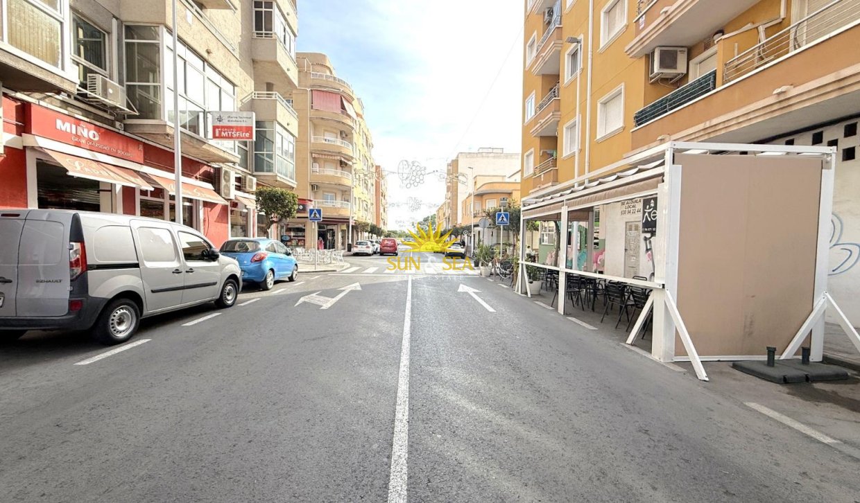 Revente - Appartement - Torrevieja - torrevieja