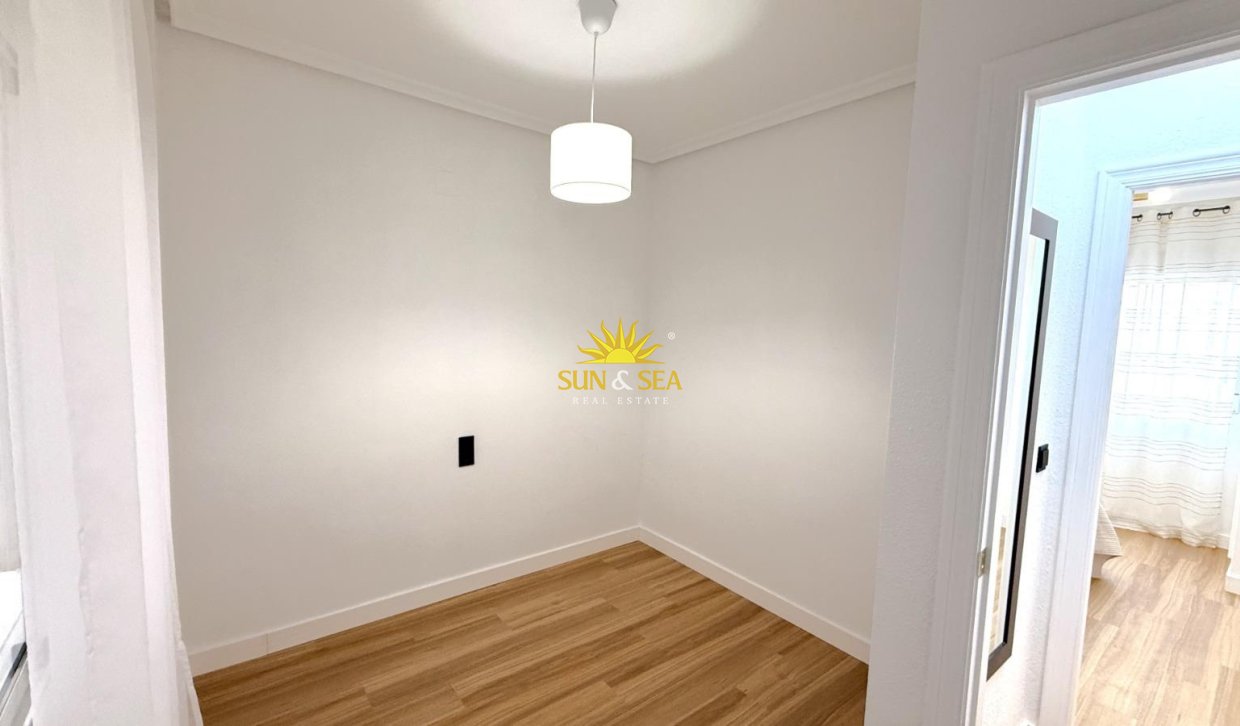 Revente - Appartement - Torrevieja - torrevieja