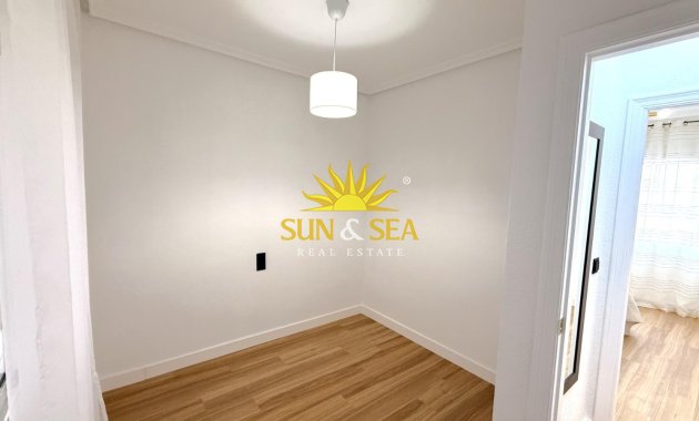 Revente - Appartement - Torrevieja - torrevieja