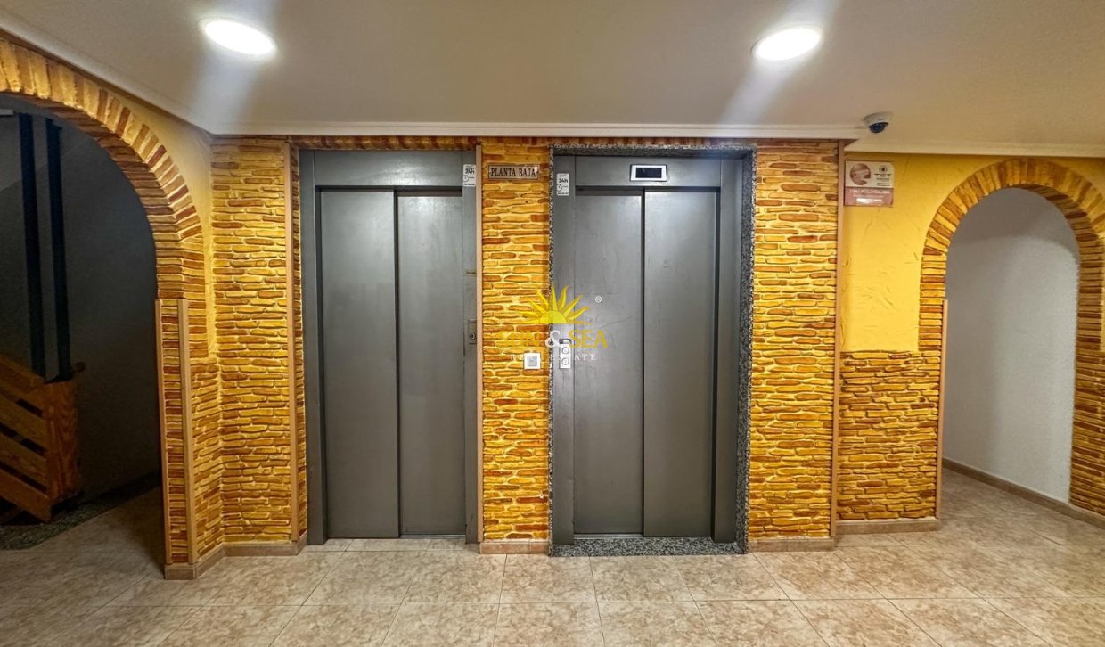 Revente - Appartement - Torrevieja - torrevieja