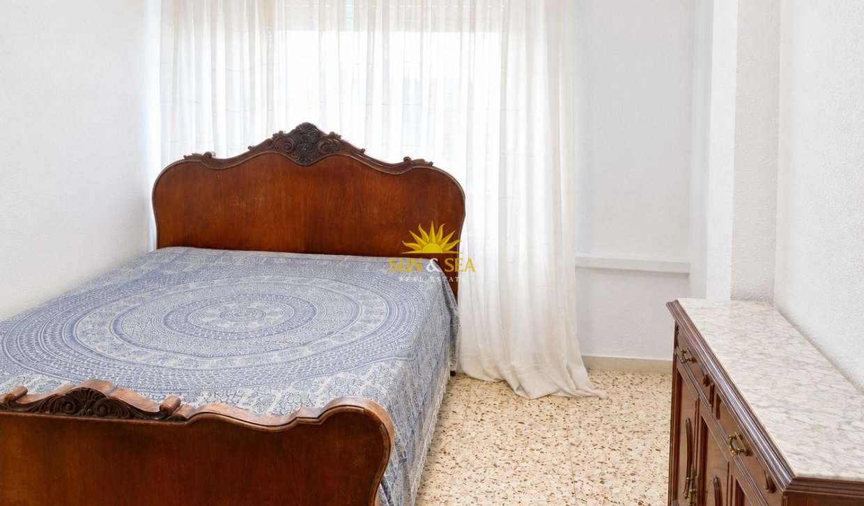 Revente - Appartement - Torrevieja - Centro